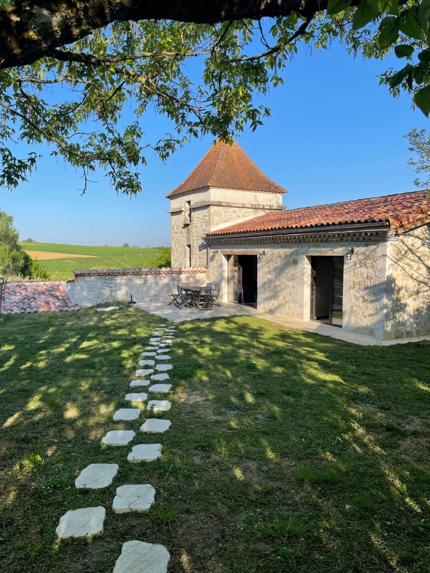 Domaine De La Michelle Hotel Madaillan Exterior photo